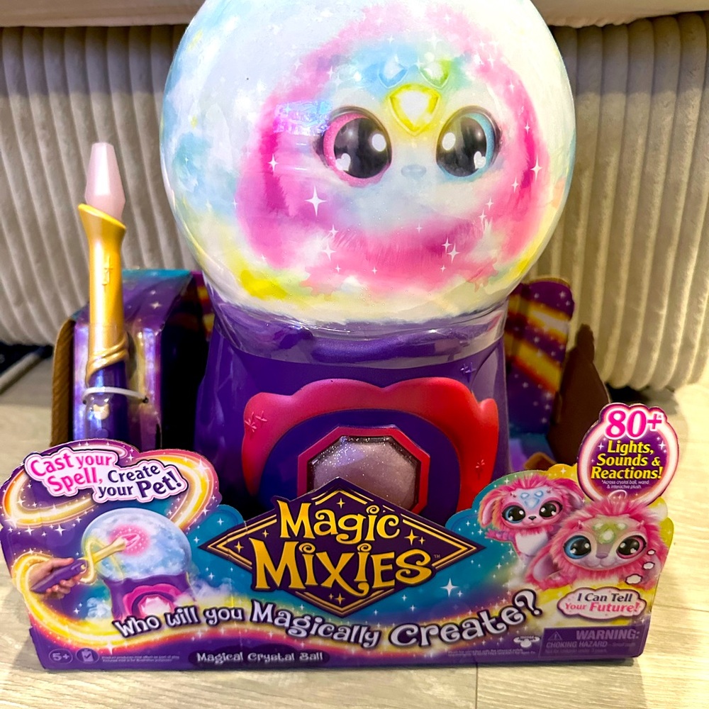 Magic Mixie Crystal Ball